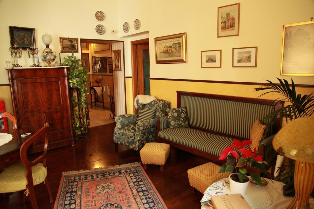 Bed And Breakfast Latomare Naples Extérieur photo