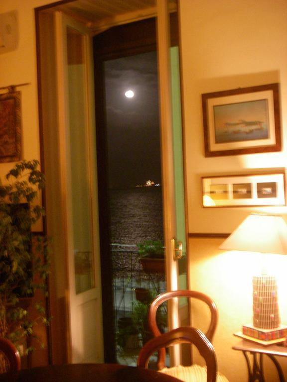 Bed And Breakfast Latomare Naples Extérieur photo